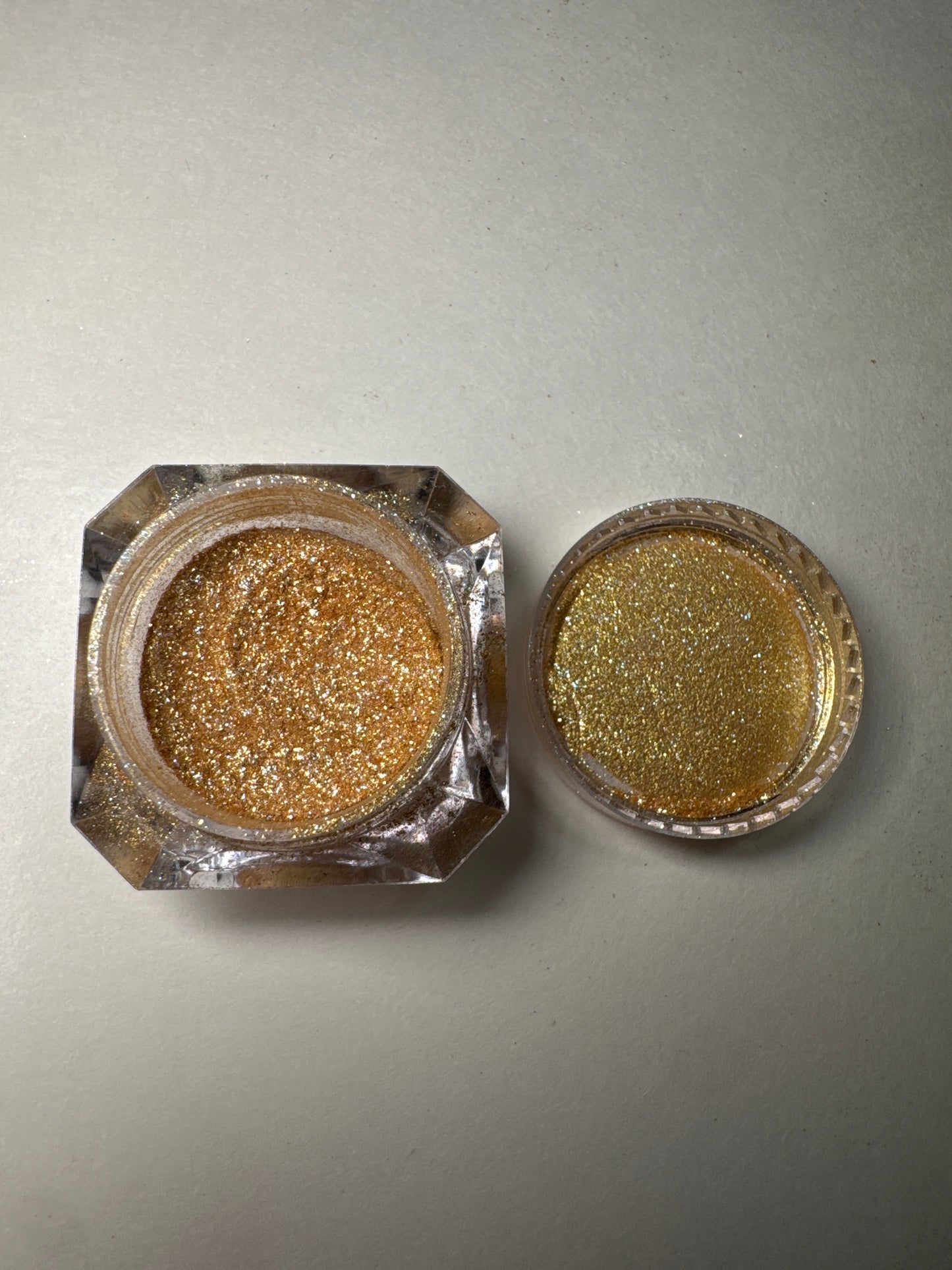 NC-05 Pigmento oro claro