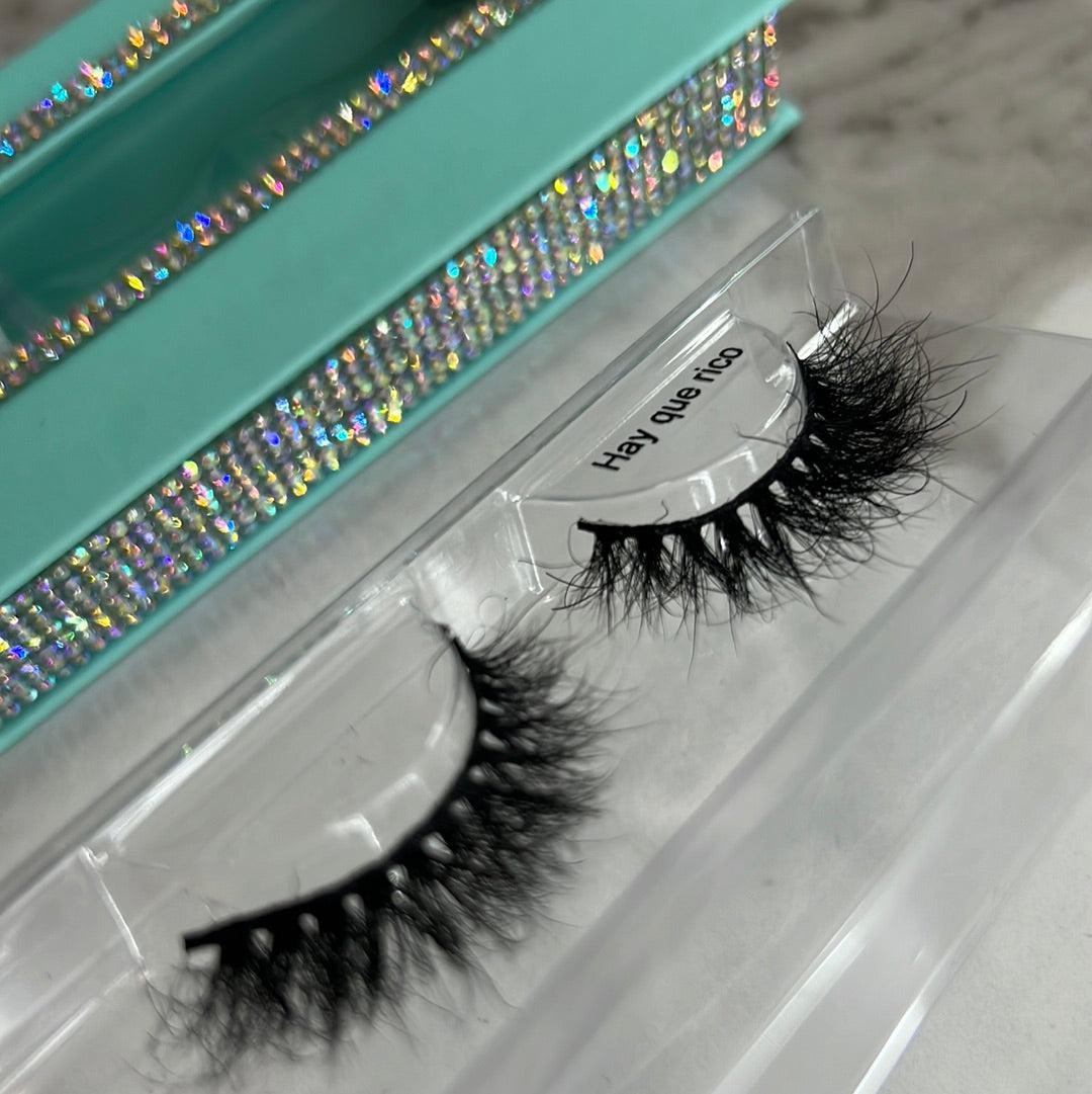 “Hay que rico lashes”